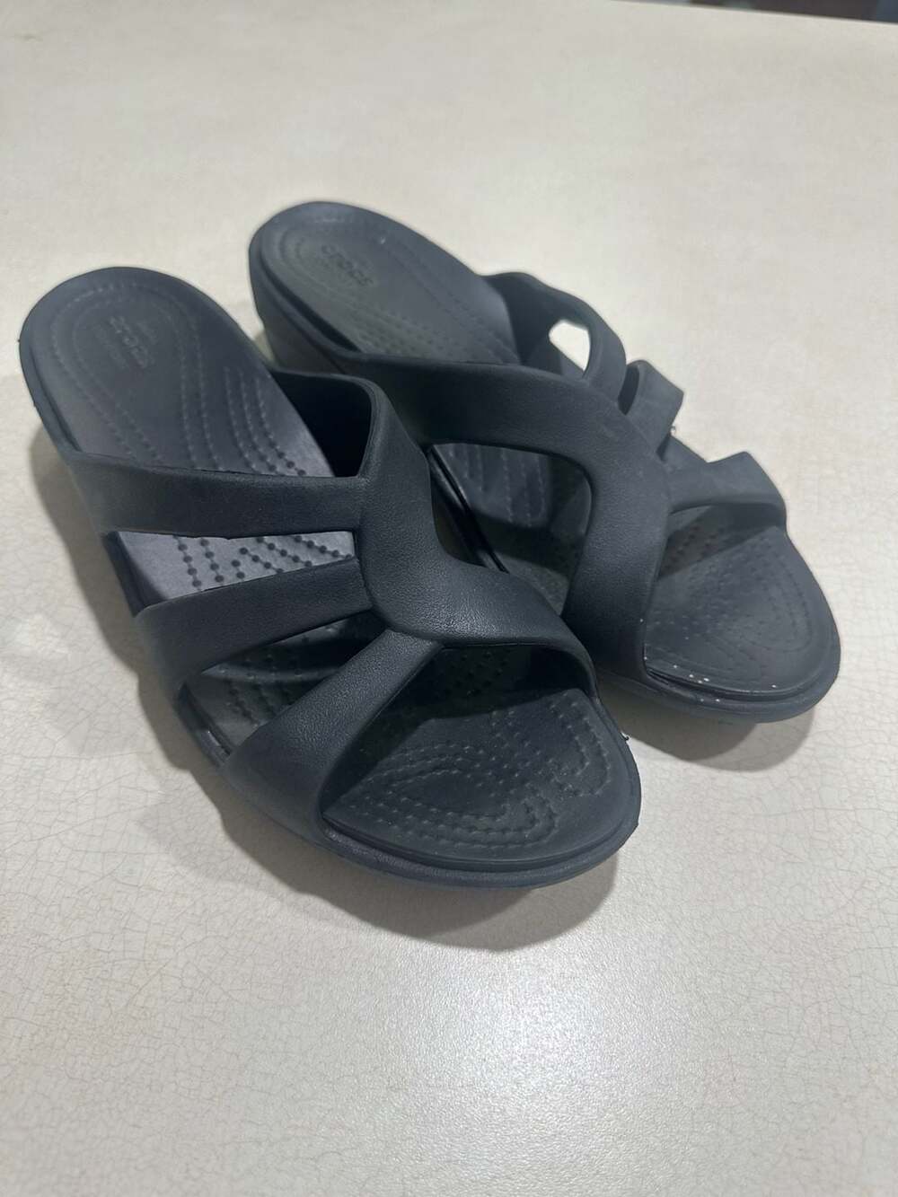 Crocs Women's Sanrah Crossband Wedge Slide Sandals - Picture 2 of 7